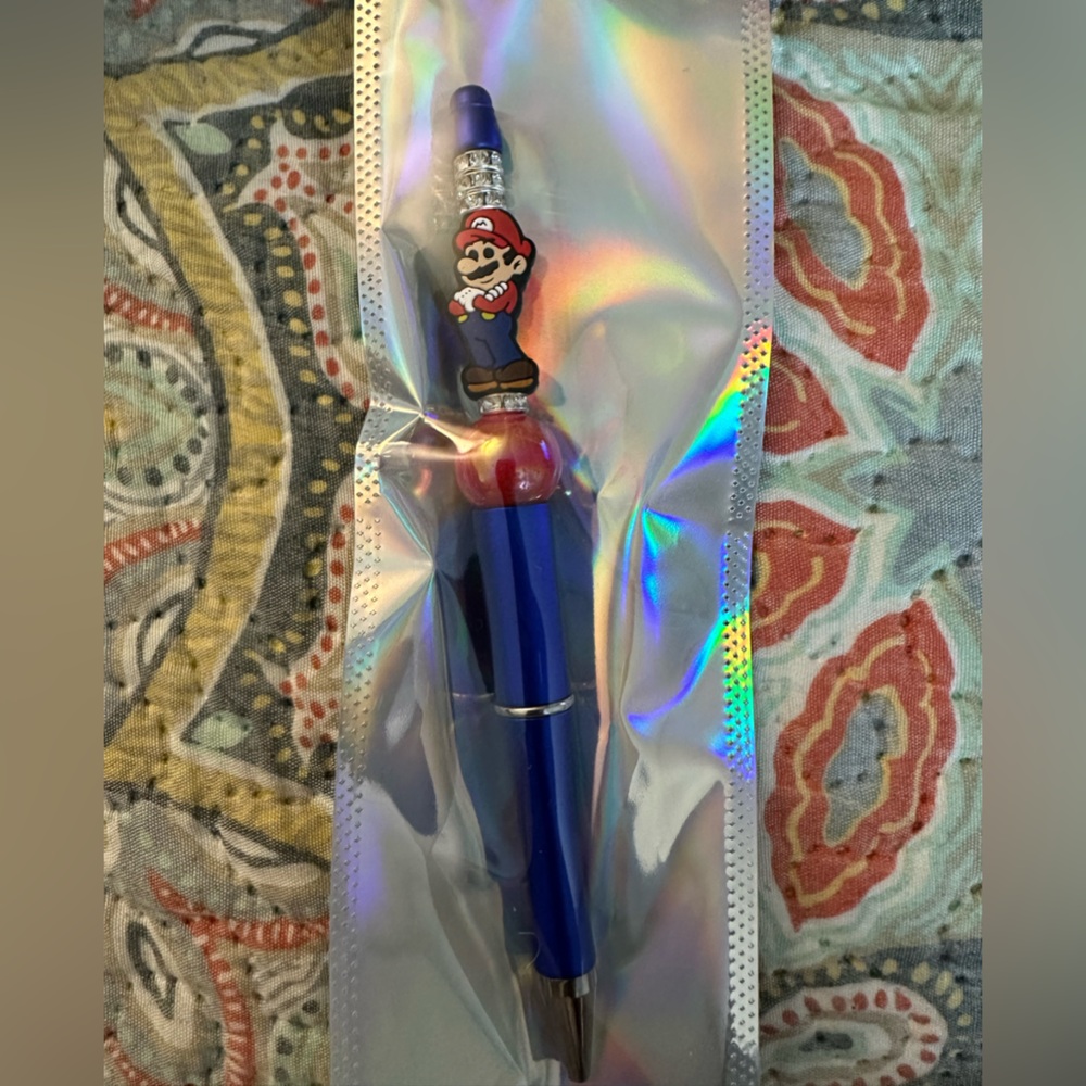 Customize pen done by my 13 year old for her school field trip this year to Wash